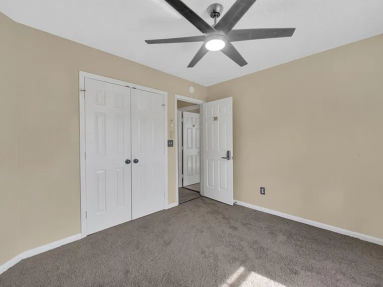 8335 Springhead Ln — Photo 18