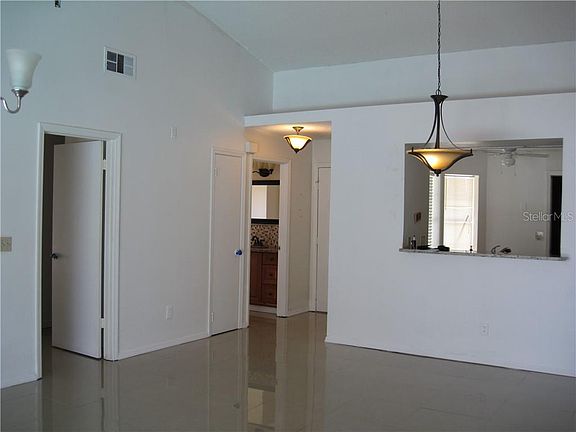 4th image of 273 Hidden Springs Cir