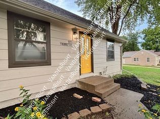 1113 S Blauvelt Ave, Sioux Falls, SD 57105