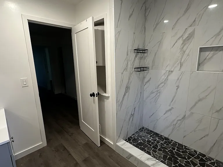 2156 Carlmont Dr #3 — Photo 23