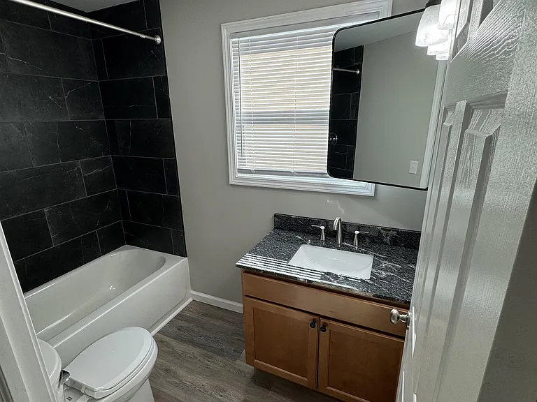 130 W Main St #3 — Photo 5