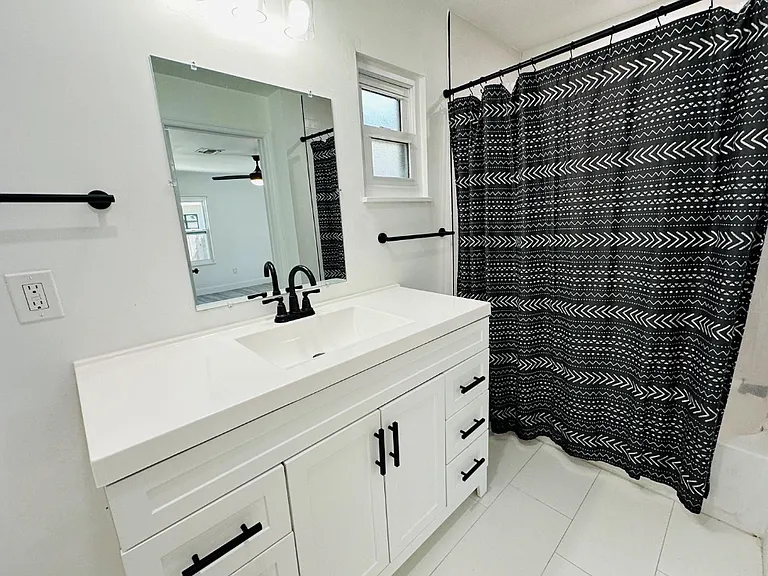 1225 Bermuda St — Photo 14