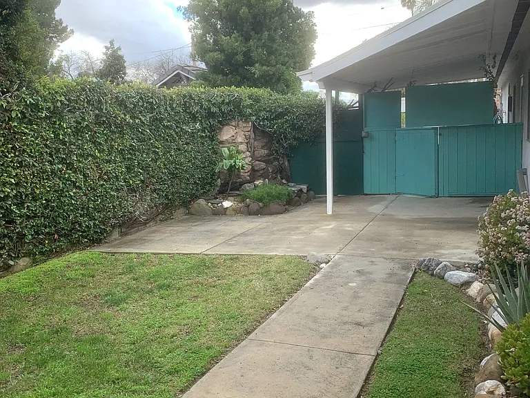 358 Bard St — Photo 6