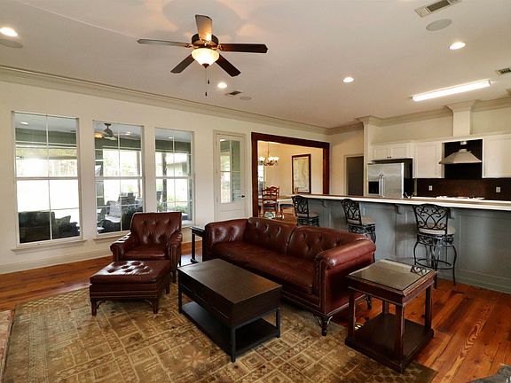 4th image of 7041 Virginia Ln