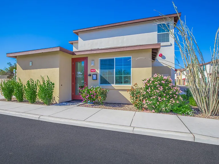 San Junipero Townhomes — Photo 7
