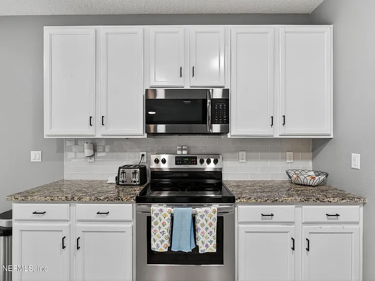 2038 Creekmont Dr — Photo 10