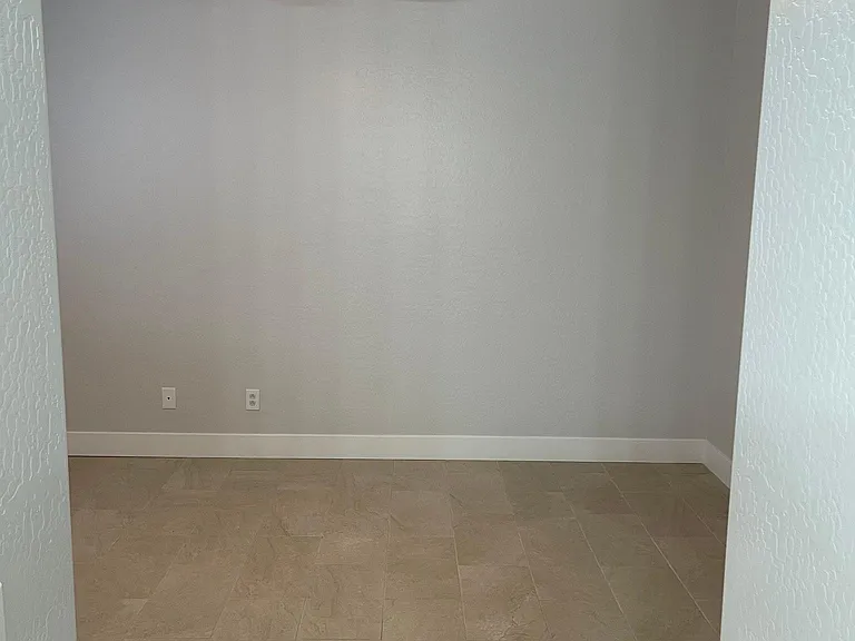 4720 N 95th Ln — Photo 25