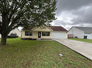 398 Colony Cir, Fort Oglethorpe, GA 30742