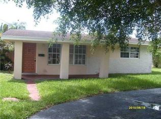 2211 Acapulco Dr, Miramar, FL 33023