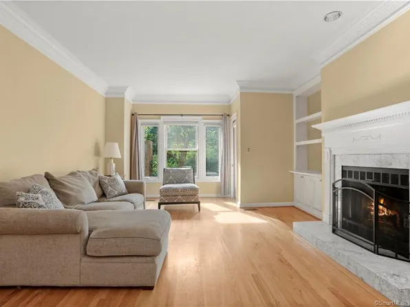 2 Pine Brook Ln, Darien, CT 06820