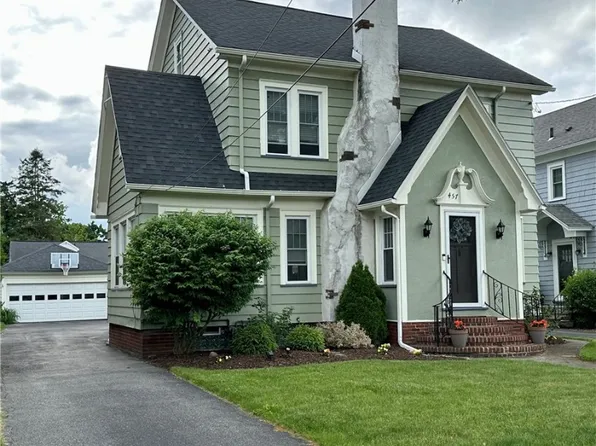 457 Brattle Rd, Syracuse, NY 13203