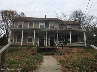 869 Mauch Chunk Rd, Palmerton, PA 18071