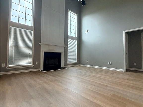 3rd image of 8835 Grappe Trce