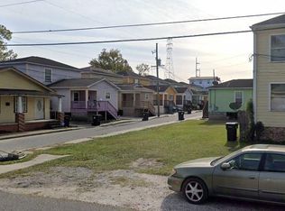 8922 Willow St, New Orleans, LA 70118