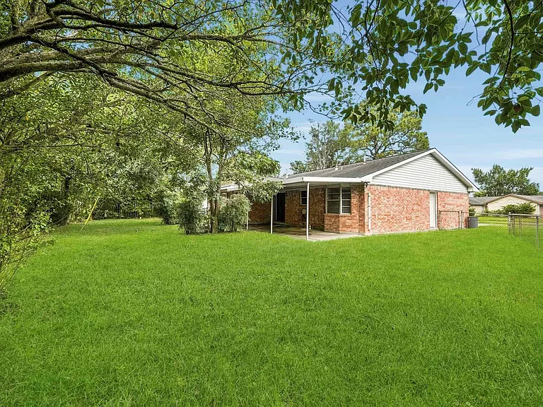 3324 Kathryn Cir — Photo 16