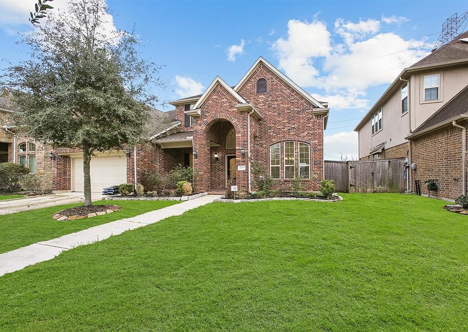 1st image of 4939 Blackwater Ln