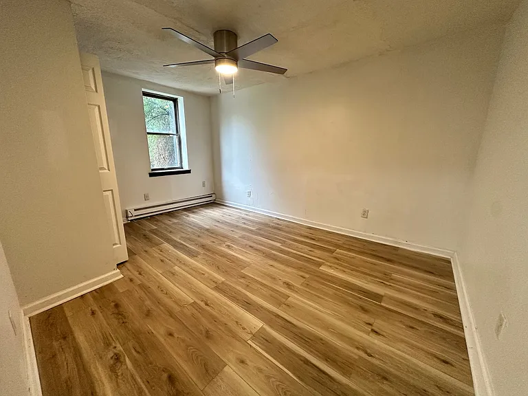 1025 Lynn Ave — Photo 8