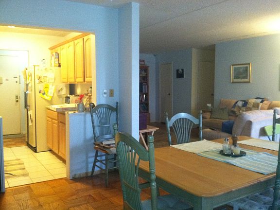3rd image of 100 Diplomat Dr APT 5M