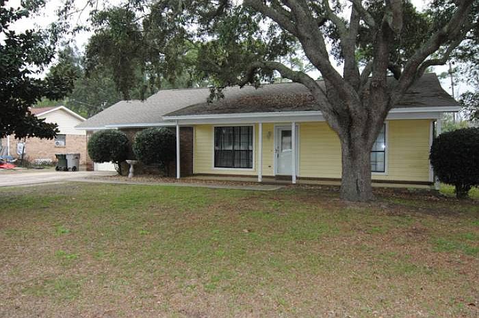 10808 Creek Ridge Dr