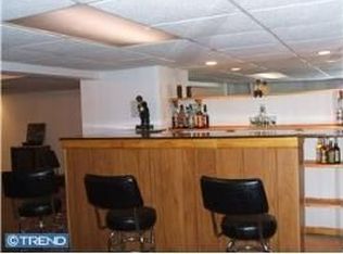 402 Park Ave, New Castle, DE 19720