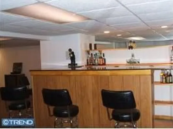 402 Park Ave, New Castle, DE 19720