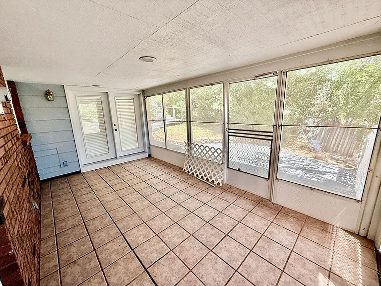 1415 Hopi Cir — Photo 39