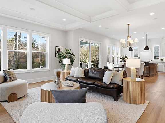 4th image of 1816 N Jackson St