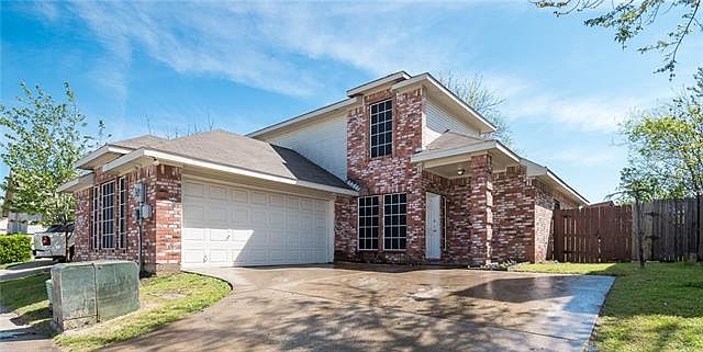 1st image of 3319 Rosebank Dr