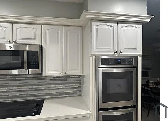 17614 Moss Point Dr — Photo 3