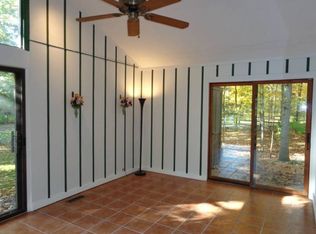 3412 N Bent Oak Dr, Midland, MI 48640