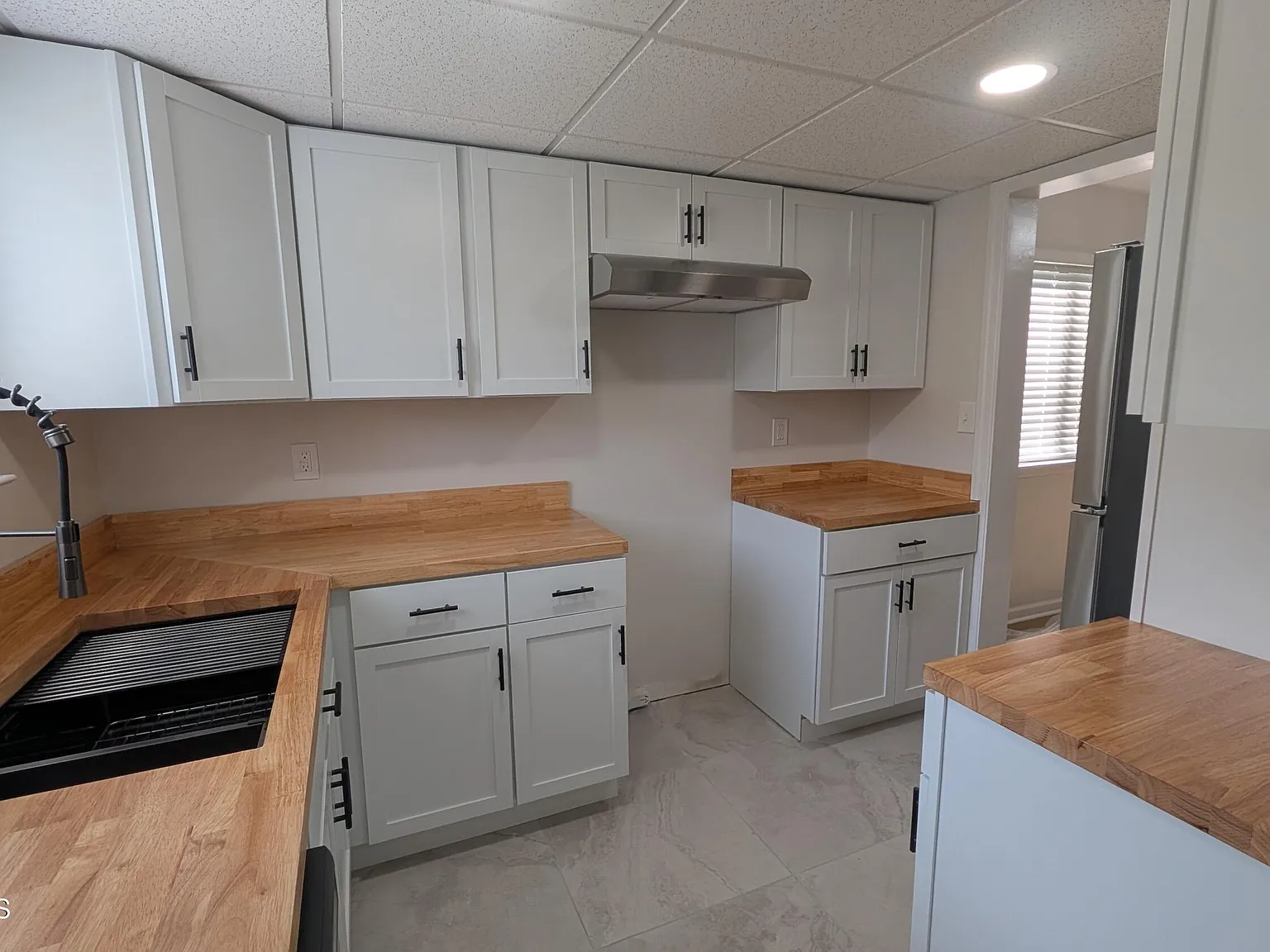 3 bed, 1.5 bath, 1200 sqft, $3,000 — Photo 2