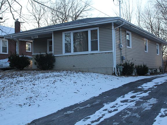 3rd image of 3011 Endicott Ave