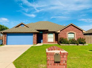 304 Marilyn Glover Dr, Elgin, OK 73538