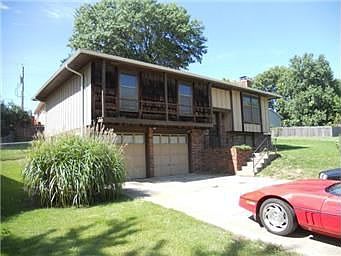 1st image of 2300 S 17th Ter