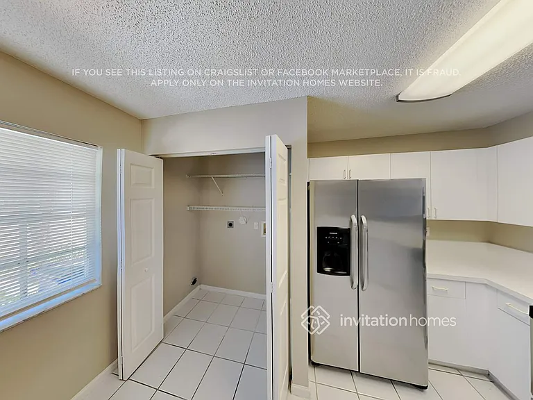 4728 SW 13th Pl — Photo 9