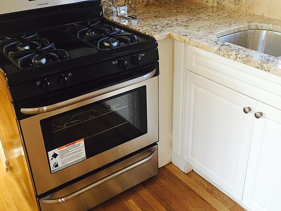 4th image of 1130 N Mozart St #3