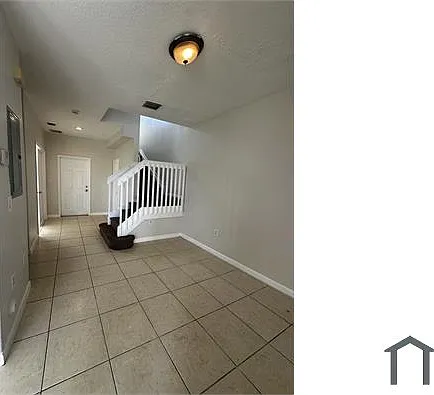 2718 SE 15th Pl — Photo 6