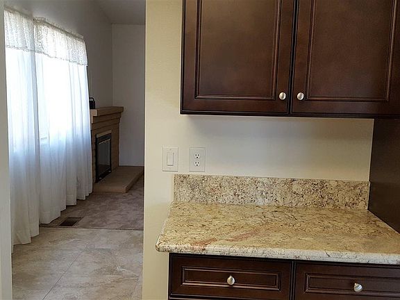 5th image of 2985 Parkland Dr