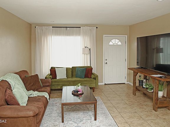 3rd image of 7247 E Bellingham Dr