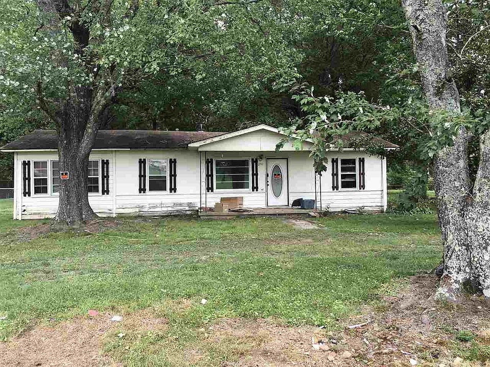 1st image of 270 Pauline Dr