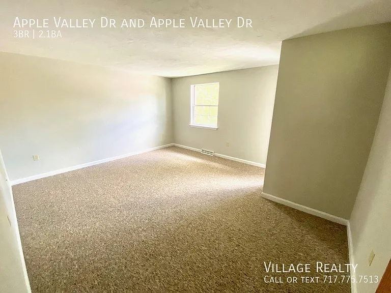 Apple Valley Dr — Photo 31
