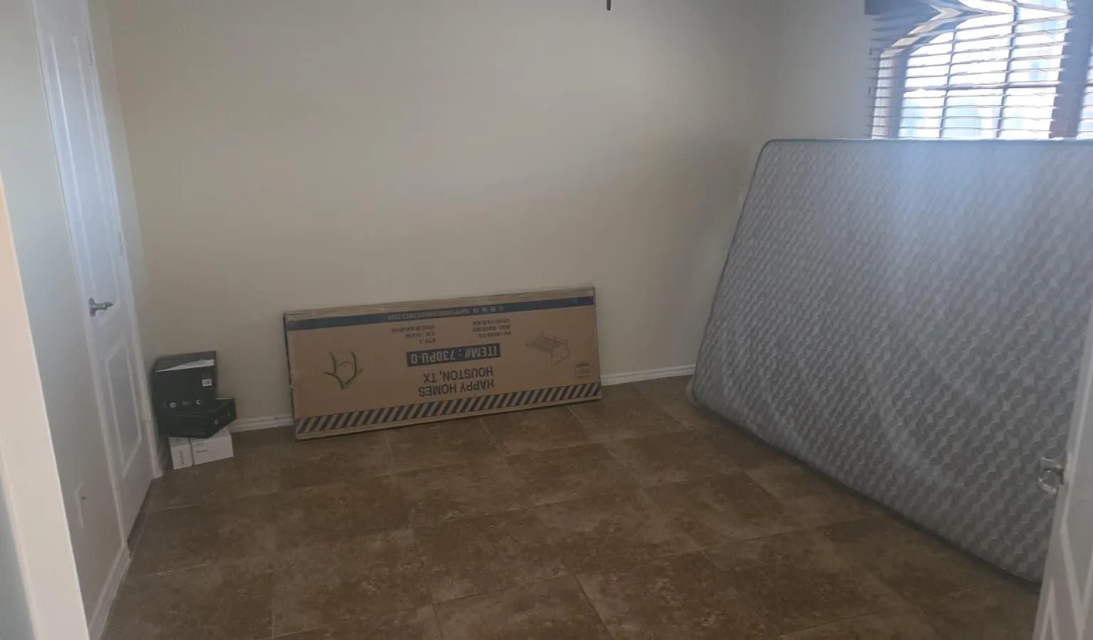 4 bed, 1735 sqft, $2,100 — Photo 4