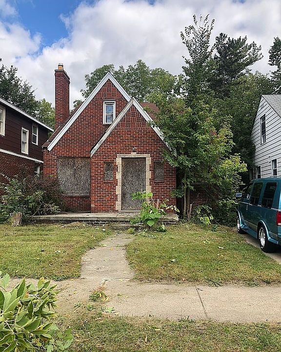 1st image of 20236 Keating St
