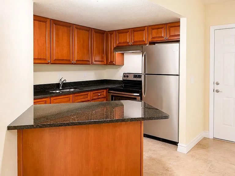 3175 Royalston Ave #203 — Photo 10