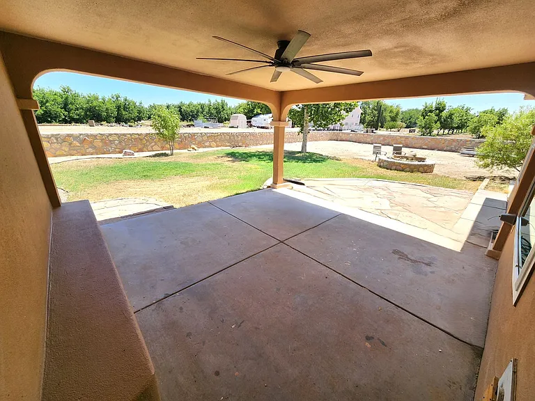 1535 Vajillo Ln — Photo 36