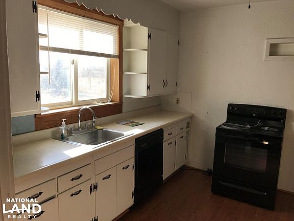Point of Rocks Acreage kitchen