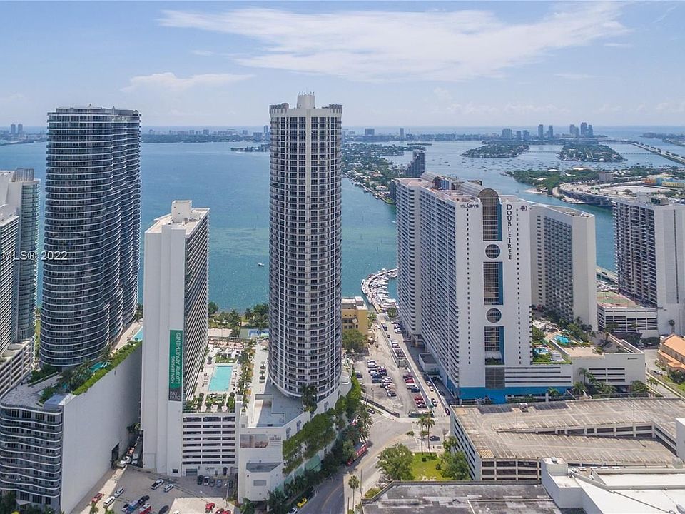1st image of 1750 N Bayshore Dr APT 2505