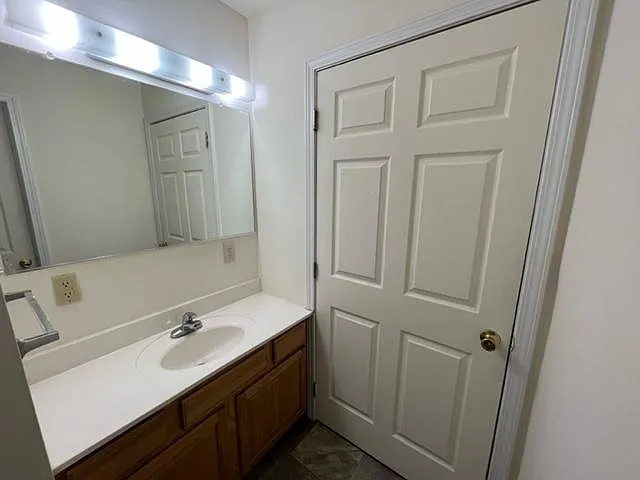 620 15th St #17 — Photo 13