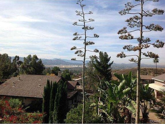 2nd image of 3014 Mountain Top Dr