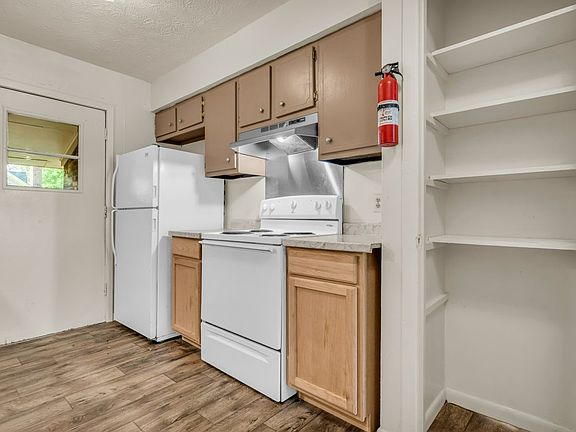 5th image of 503 Cromwell St #503